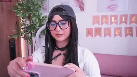 ELLA online show from 12-18-25, 07:09