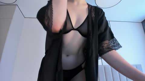 Snapshot of naomi_52 chatting on 02-03-25, 04:57 Naomi online show from 02-03-25, 04:57