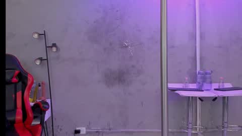 Snapshot of naomi__blair chatting on 02-20-26, 06:19 Naomi Blair online show from 02-20-26, 06:19