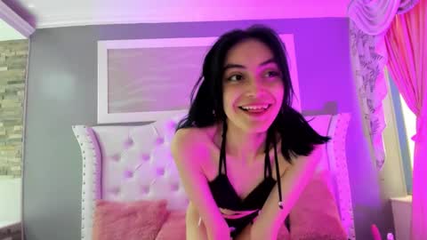 naomi online show from 10-08-25, 01:31