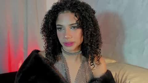 Snapshot of naomidawsonn chatting on 02-14-25, 02:28 naomidawson online show from 02-14-25, 02:28