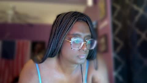 Snapshot of naomifux chatting on 12-10-24, 09:11 Naomi online show from 12-10-24, 09:11