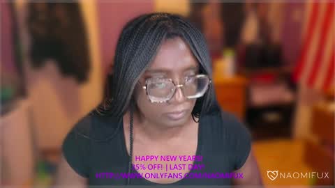 Snapshot of naomifux chatting on 12-31-24, 11:49 Naomi online show from 12-31-24, 11:49