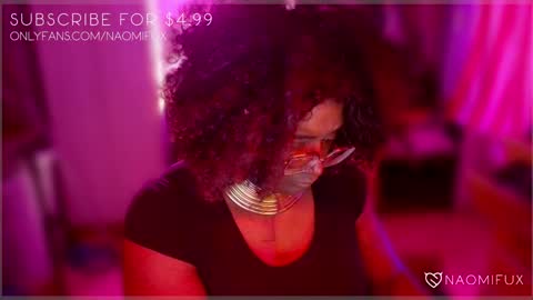 Snapshot of naomifux chatting on 01-02-25, 08:39 Naomi online show from 01-02-25, 08:39