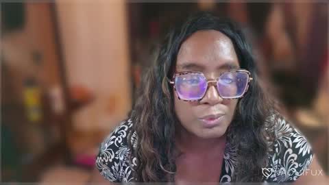 Snapshot of naomifux chatting on 01-24-25, 03:34 Naomi online show from 01-24-25, 03:34