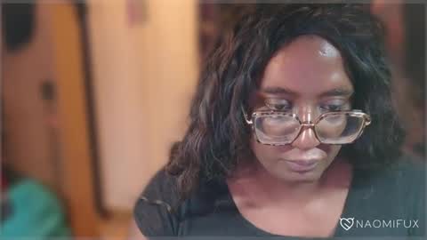 Snapshot of naomifux chatting on 02-02-25, 04:22 Naomi online show from 02-02-25, 04:22