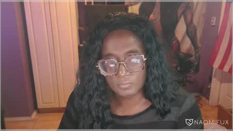 Snapshot of naomifux chatting on 03-06-25, 11:09 Naomi online show from 03-06-25, 11:09