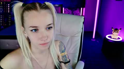 naomihita online show from 11-13-25, 05:01