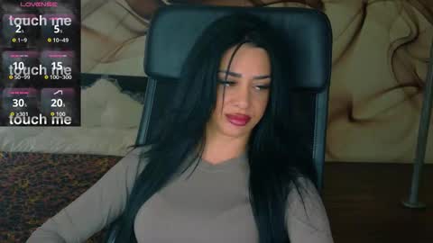 NaomiScarlett online show from 11-12-25, 10:26