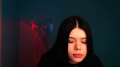 Naomi online show from 09-25-25, 05:11