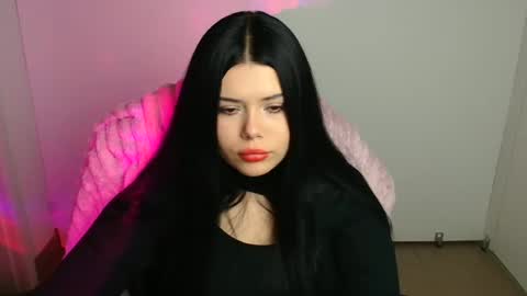 Naomi online show from 10-11-25, 05:22