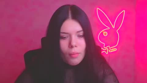 Naomi online show from 11-19-25, 06:24