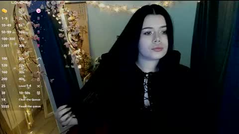 Naomi online show from 03-06-26, 07:38