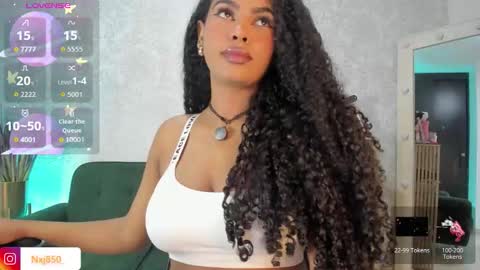 Naomi     online show from 11-21-25, 03:05