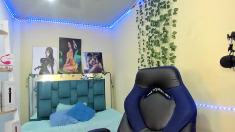 naomy online show from 03-11-25, 02:32