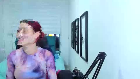 naomy online show from 11-25-25, 01:16