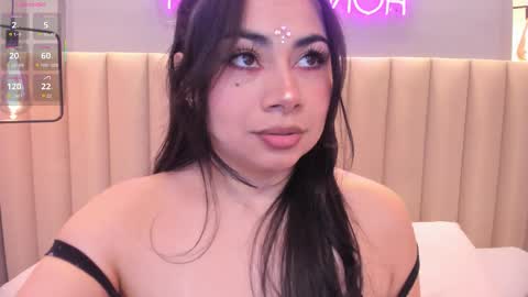 Naomy  online show from 11-16-25, 05:29