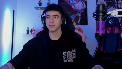 Snapshot of naranjo_seb chatting on 12-29-24, 09:17 sebastian online show from 12-29-24, 09:17