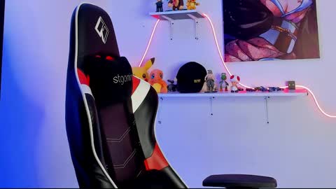 Snapshot of naranjo_seb chatting on 03-02-25, 10:24 sebastian online show from 03-02-25, 10:24