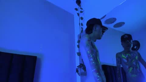 Snapshot of nascary_fox chatting on 09-17-25, 10:11 Nascary Fox online show from 09-17-25, 10:11