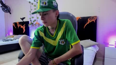 Snapshot of nascary_fox chatting on 10-27-25, 08:57 Nascary Fox online show from 10-27-25, 08:57