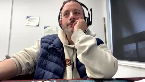 nassobout online show from 04-15-26, 09:48