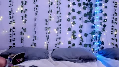 Snapshot of nastasha_nasty1 chatting on 01-23-25, 03:48 Maira online show from 01-23-25, 03:48