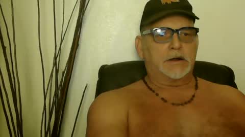 Daddy online show from 12-21-24, 10:19