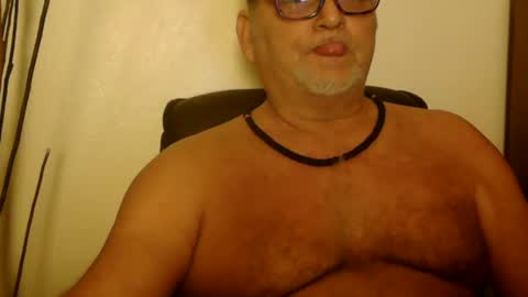 Daddy online show from 01-06-25, 02:58