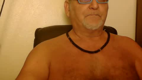 Daddy online show from 01-08-25, 04:44