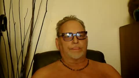 Daddy online show from 01-23-25, 06:49