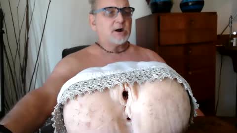 Daddy online show from 01-25-25, 09:46