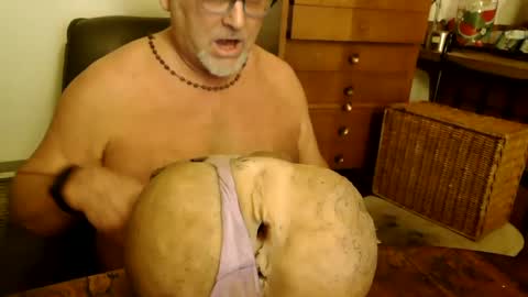 Daddy online show from 02-12-25, 04:12