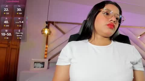 natachacole online show from 10-22-25, 11:21