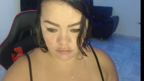 Nata Ramirez online show from 02-17-25, 05:25