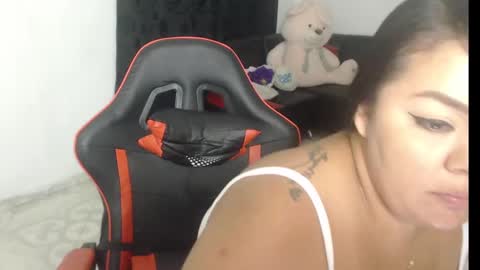 Nata Ramirez online show from 03-10-25, 10:48