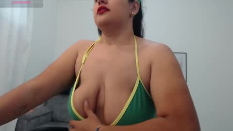 Nathalia online show from 10-28-25, 06:43