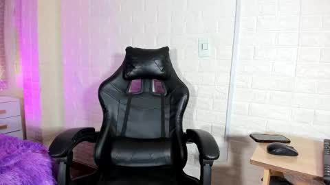 Natalia Kiss online show from 02-05-26, 11:37