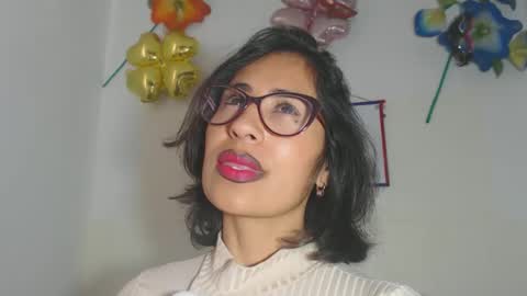 CATHALINA NATA online show from 10-18-25, 07:25