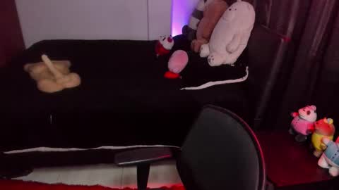 Natalia online show from 10-16-25, 08:54