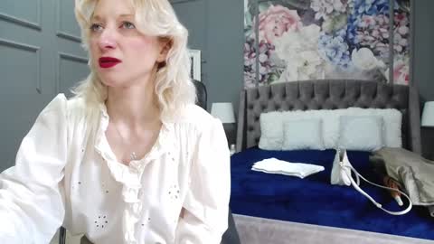 Natalie online show from 01-10-25, 07:46