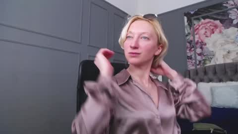 Natalie online show from 01-28-25, 10:02