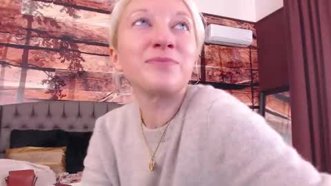 Natalie online show from 11-24-25, 11:54