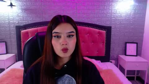 natalie  online show from 09-17-25, 02:46