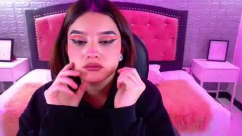 natalie  online show from 09-26-25, 02:48