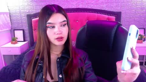 natalie  online show from 10-25-25, 08:03