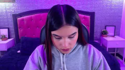 natalie  online show from 11-15-25, 03:15