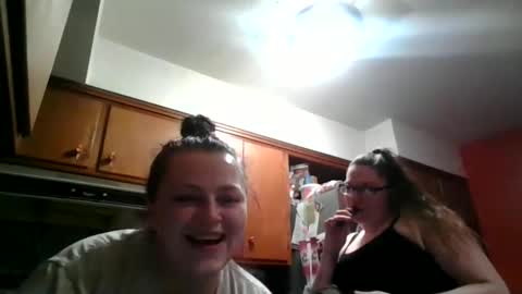 Natalie  online show from 01-15-25, 07:48