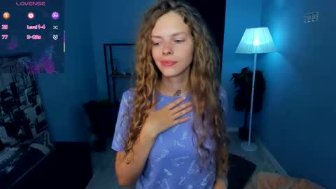 Natalie online show from 09-14-25, 05:17