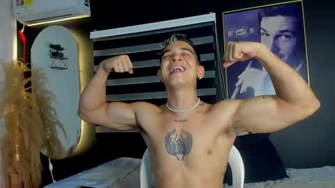 natan_77 online show from 02-13-25, 01:59